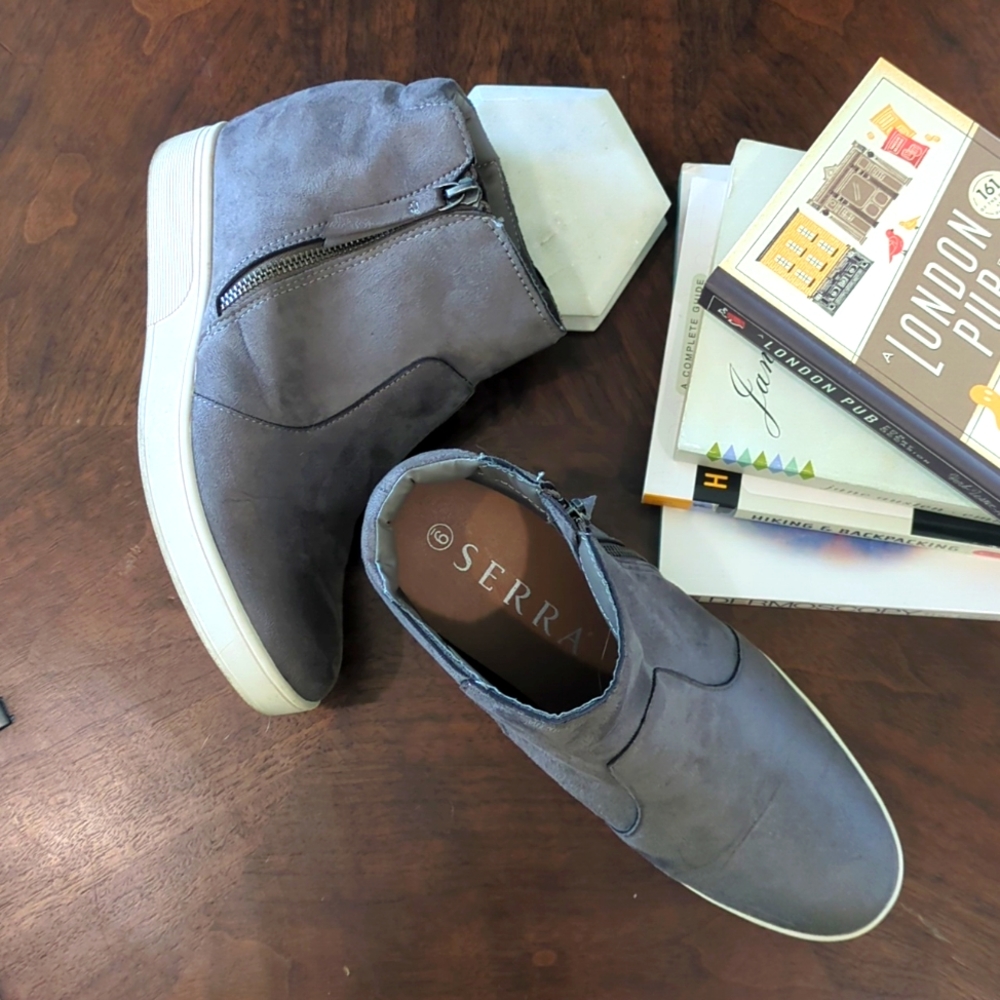 Faux Suede Side Zip Wedge Booties